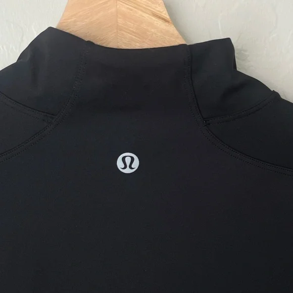 Lululemon Final Mile Jacket Black Reflective Running 8